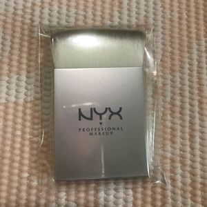 NYX Makeup Brush